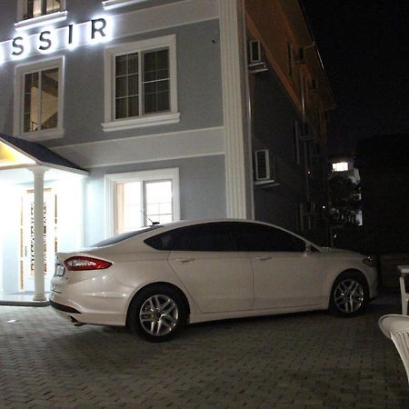 Assir Hotel Sukhumi Exterior photo