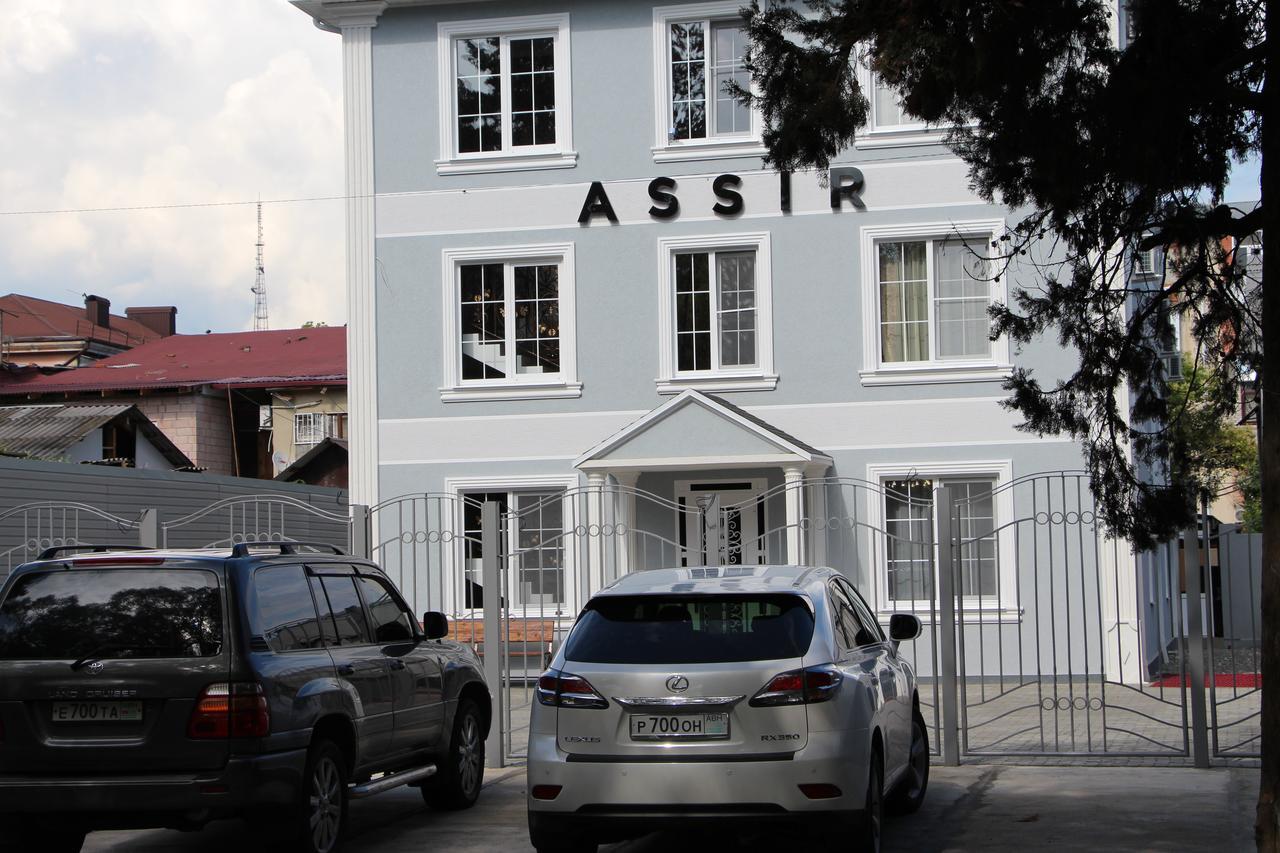 Assir Hotel Sukhumi Exterior photo